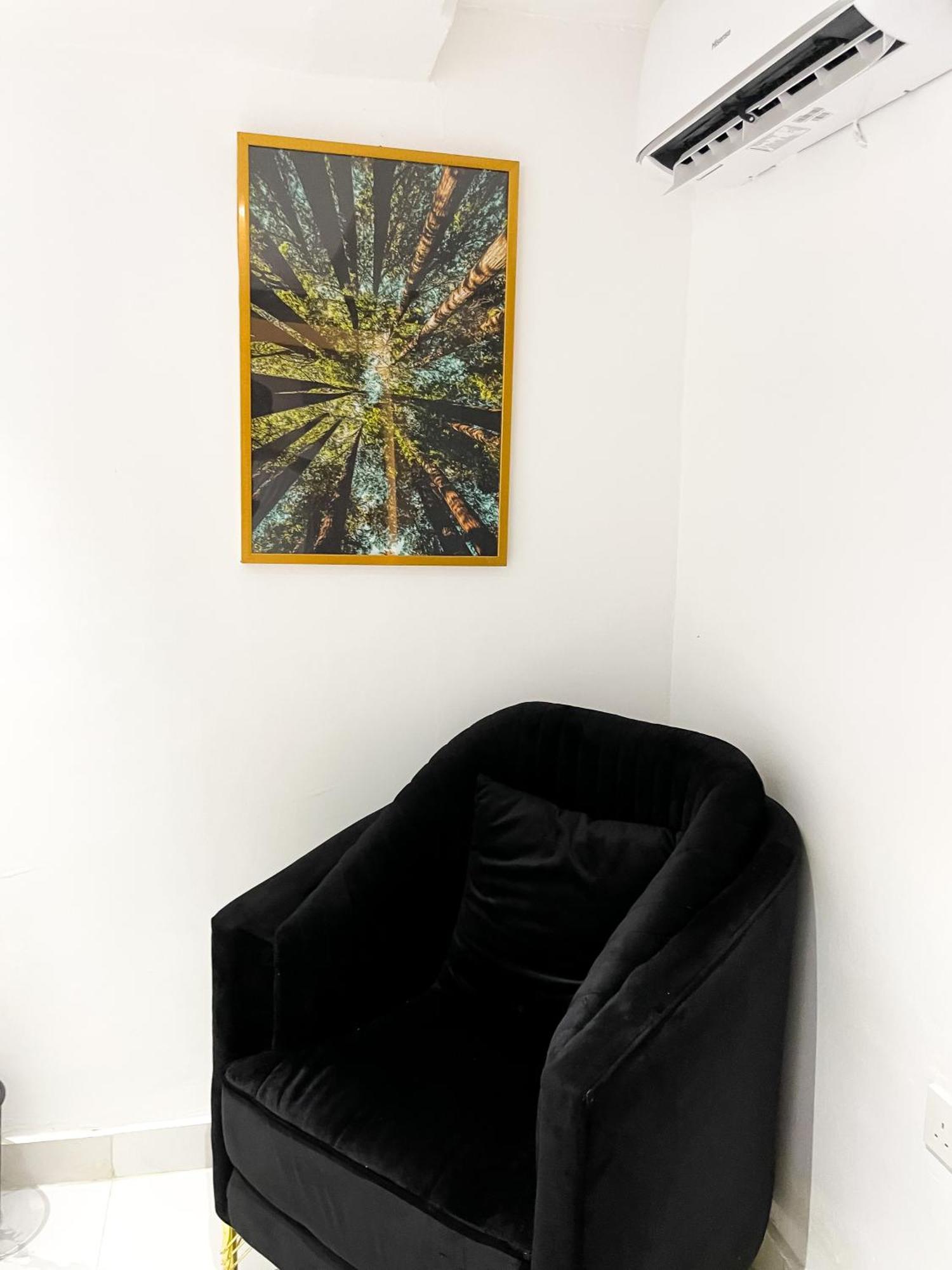 Luxe Surulere Aparthotel