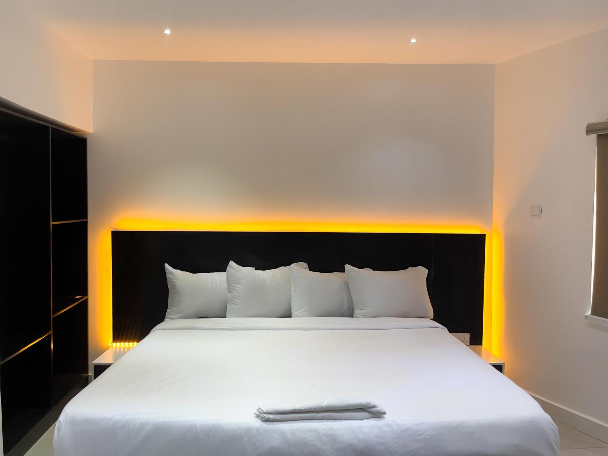 Luxe Surulere Aparthotel