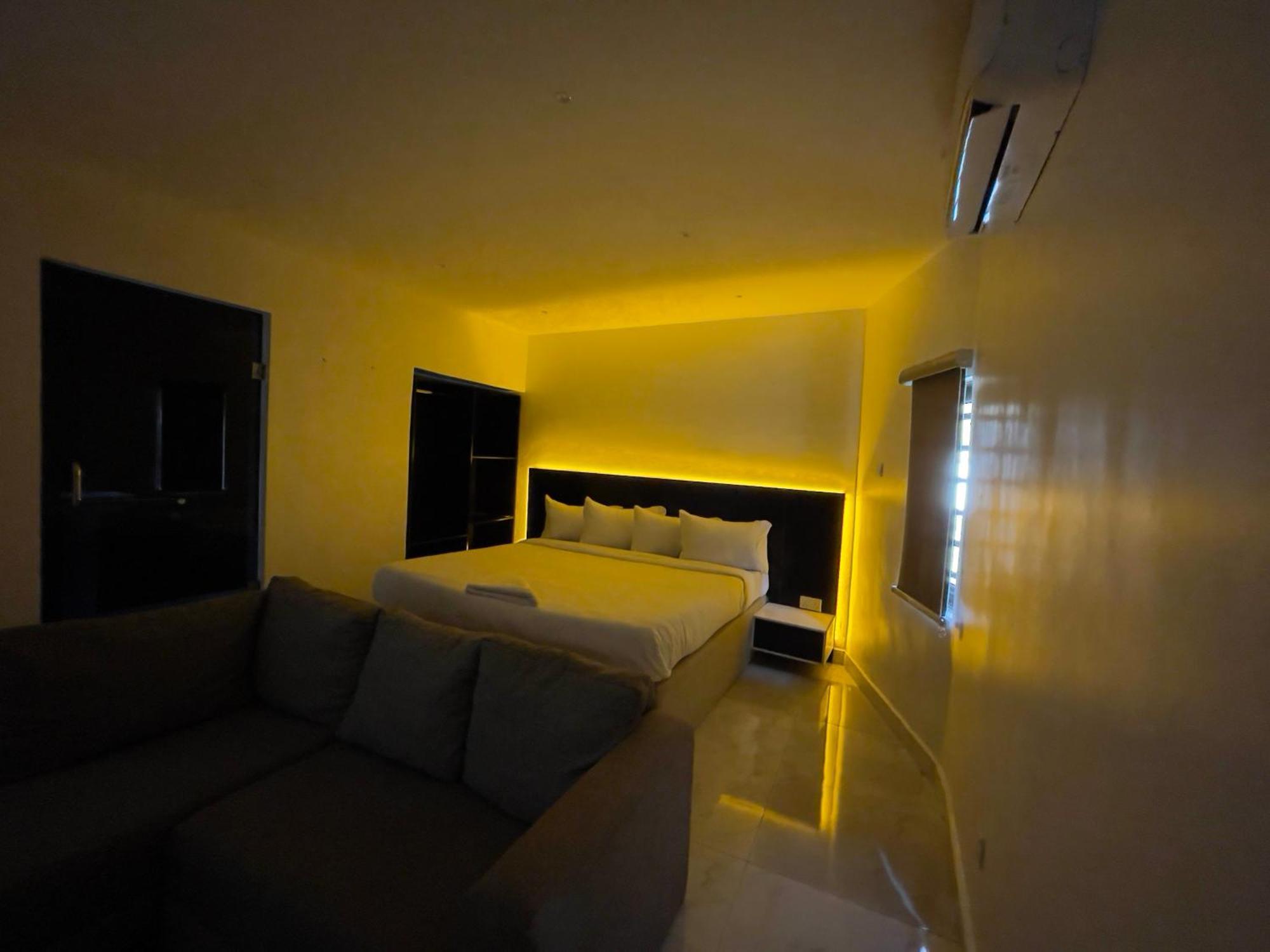 Aparthotel Luxe Surulere *