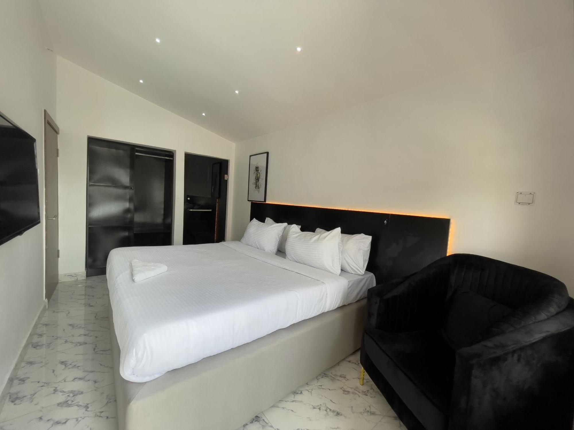 Luxe Surulere Aparthotel Lagos