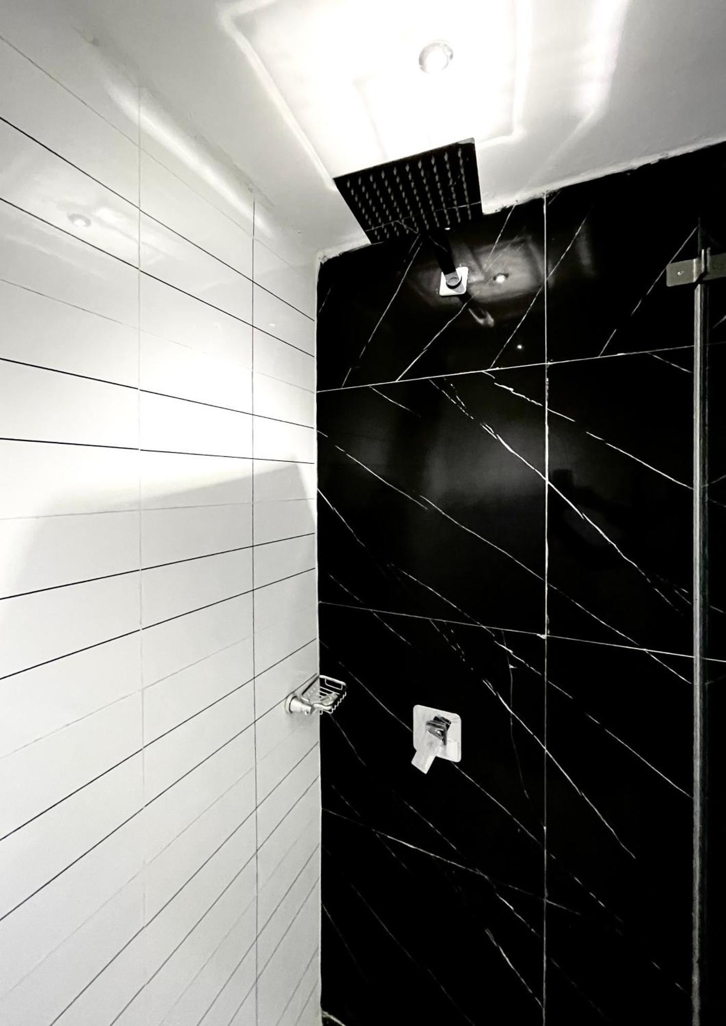 Luxe Surulere Aparthotel