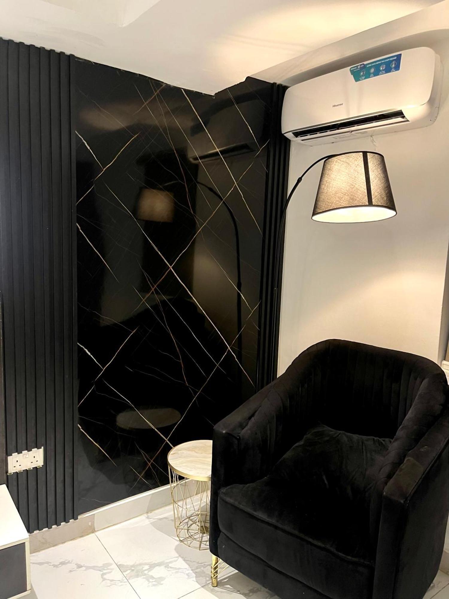 Aparthotel Luxe Surulere *